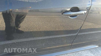 2025 Toyota Corolla LE Sedan - miniatura 19
