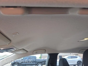 2025 Toyota Corolla LE Sedan - miniatura 17