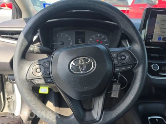 2025 Toyota Corolla LE Sedan - miniatura 10