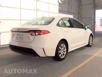 2025 Toyota Corolla LE Sedan - miniatura 4