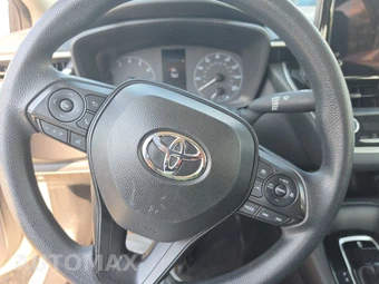 2025 Toyota Corolla LE Sedan - miniatura 10