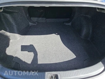 2025 Toyota Corolla LE Sedan - miniatura 16