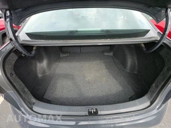 2025 Toyota Corolla LE Sedan - miniatura 16