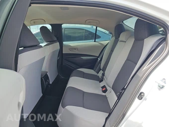 2025 Toyota Corolla LE Sedan - miniatura 9