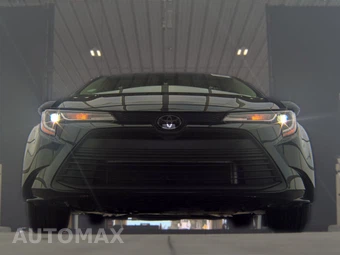 2025 Toyota Corolla LE Sedan - miniatura 3