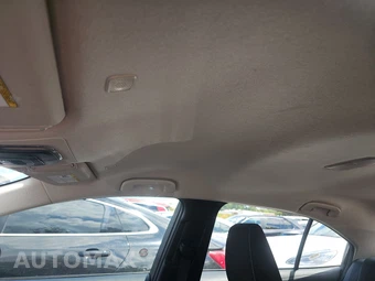 2025 Toyota Corolla LE Sedan - miniatura 18