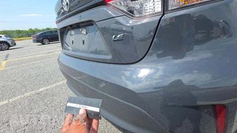 2025 Toyota Corolla LE Sedan - miniatura 19