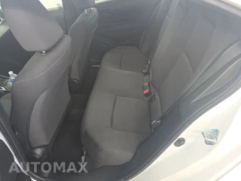 2025 Toyota Corolla LE Sedan - miniatura 13