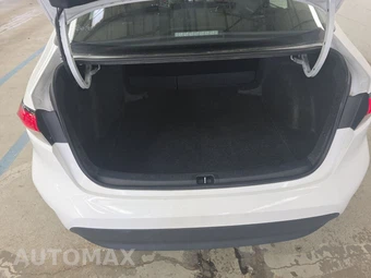 2025 Toyota Corolla LE Sedan - miniatura 16