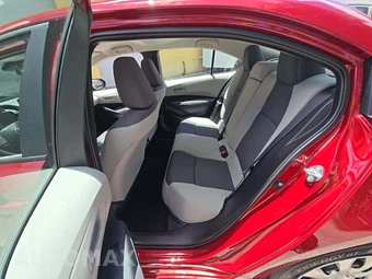 2025 Toyota Corolla LE Sedan - miniatura 10