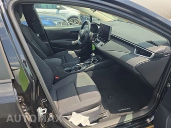 2025 Toyota Corolla LE Sedan - miniatura 8