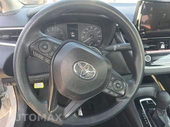 2025 Toyota Corolla LE Sedan - miniatura 10