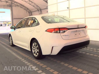 2025 Toyota Corolla LE Sedan - miniatura 6