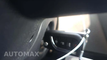 2025 Toyota Corolla LE Sedan - miniatura 17