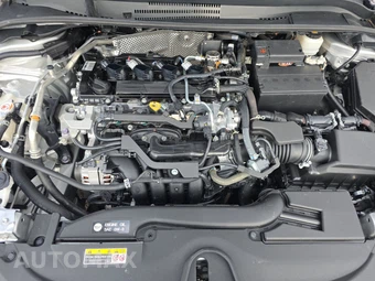 2025 Toyota Corolla LE Sedan - miniatura 15