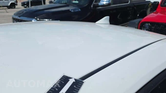 2025 Toyota Corolla LE Sedan - miniatura 19