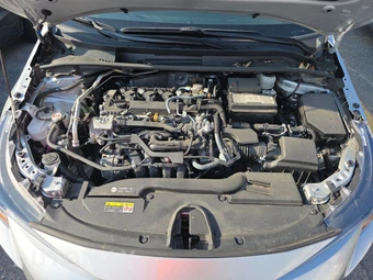2025 Toyota Corolla LE Sedan - miniatura 15
