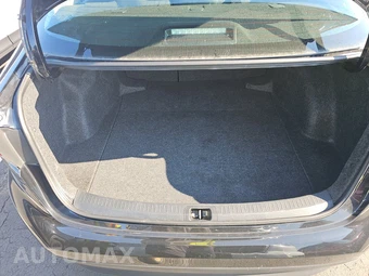 2025 Toyota Corolla LE Sedan - miniatura 16