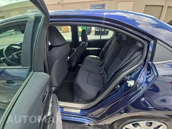 2025 Toyota Corolla LE Sedan - miniatura 10