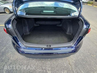 2025 Toyota Corolla LE Sedan - miniatura 11