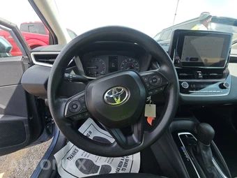 2025 Toyota Corolla LE Sedan - miniatura 10