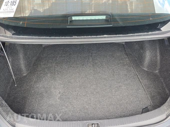2025 Toyota Corolla LE Sedan - miniatura 16
