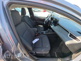 2025 Toyota Corolla LE Sedan - miniatura 8