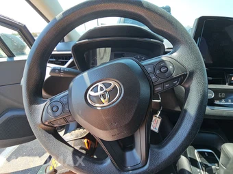 2025 Toyota Corolla LE Sedan - miniatura 10