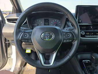 2025 Toyota Corolla SE Sedan - miniatura 16