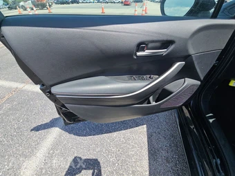 2025 Toyota Corolla SE Sedan - miniatura 9