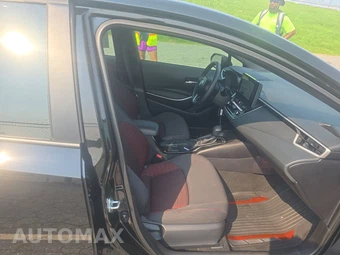 2025 Toyota Corolla SE Sedan - miniatura 8