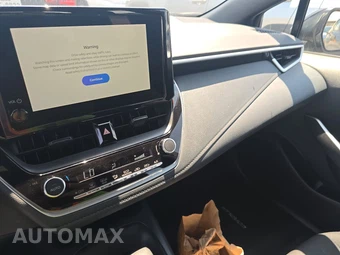 2025 Toyota Corolla SE Sedan - miniatura 11