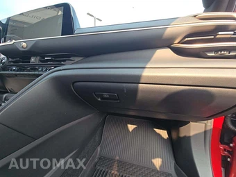 2025 Toyota Crown Signia Limited - miniatura 16