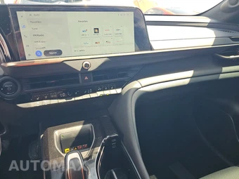 2025 Toyota Crown Signia Limited - miniatura 11