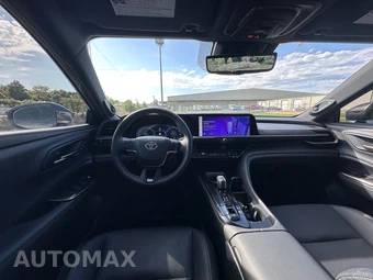 2025 Toyota Crown Signia Limited - miniatura 15