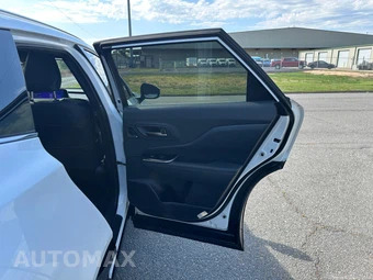 2025 Toyota Crown Signia Limited - miniatura 18