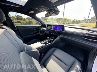 2025 Toyota Crown Signia Limited - miniatura 20