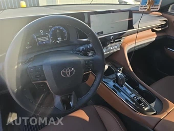 2025 Toyota Crown Signia XLE - miniatura 14