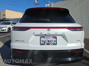 2025 Toyota Crown Signia XLE - miniatura 5