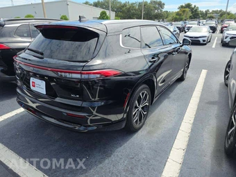 2025 Toyota Crown Signia XLE - miniatura 3