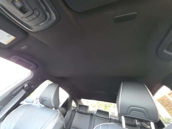 2025 Toyota Crown XLE – miniatura 11