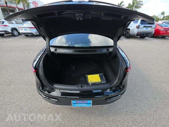 2025 Toyota Crown XLE – miniatura 14