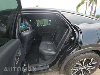 2025 Toyota Crown XLE – miniatura 13