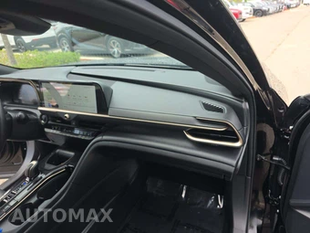 2025 Toyota Crown XLE – miniatura 19