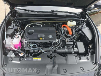 2025 Toyota Crown XLE – miniatura 25