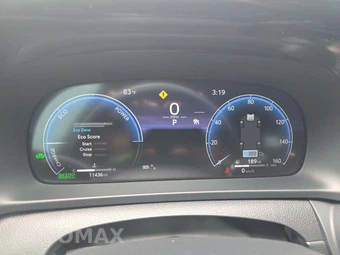 2025 Toyota Crown XLE – miniatura 9