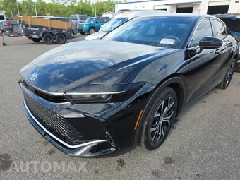 2025 Toyota Crown XLE