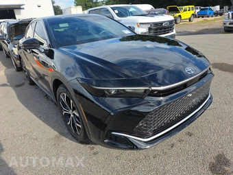 2025 Toyota Crown XLE - miniatura 3