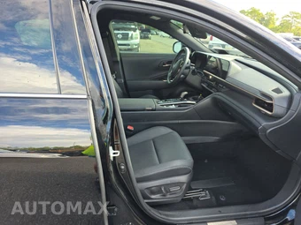 2025 Toyota Crown XLE - miniatura 8