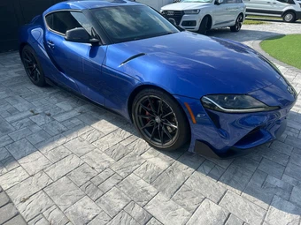2025 Toyota GR Supra 3.0 - miniatura 2